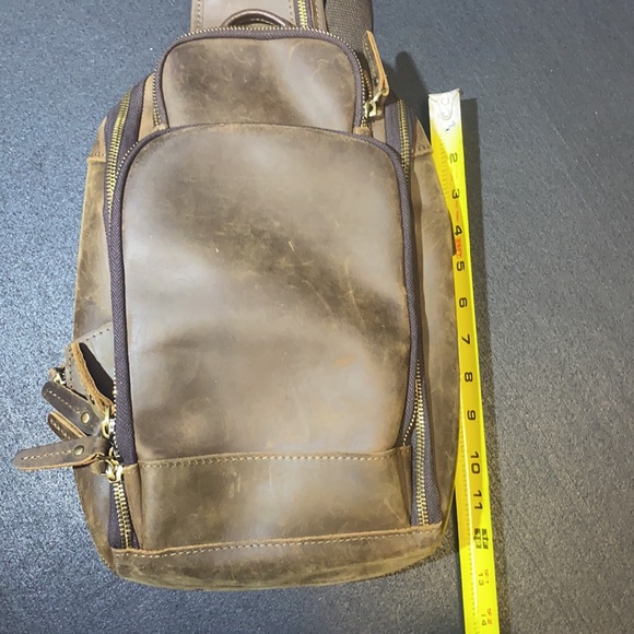 Leather crossbody sling bag - Picture 11 of 12